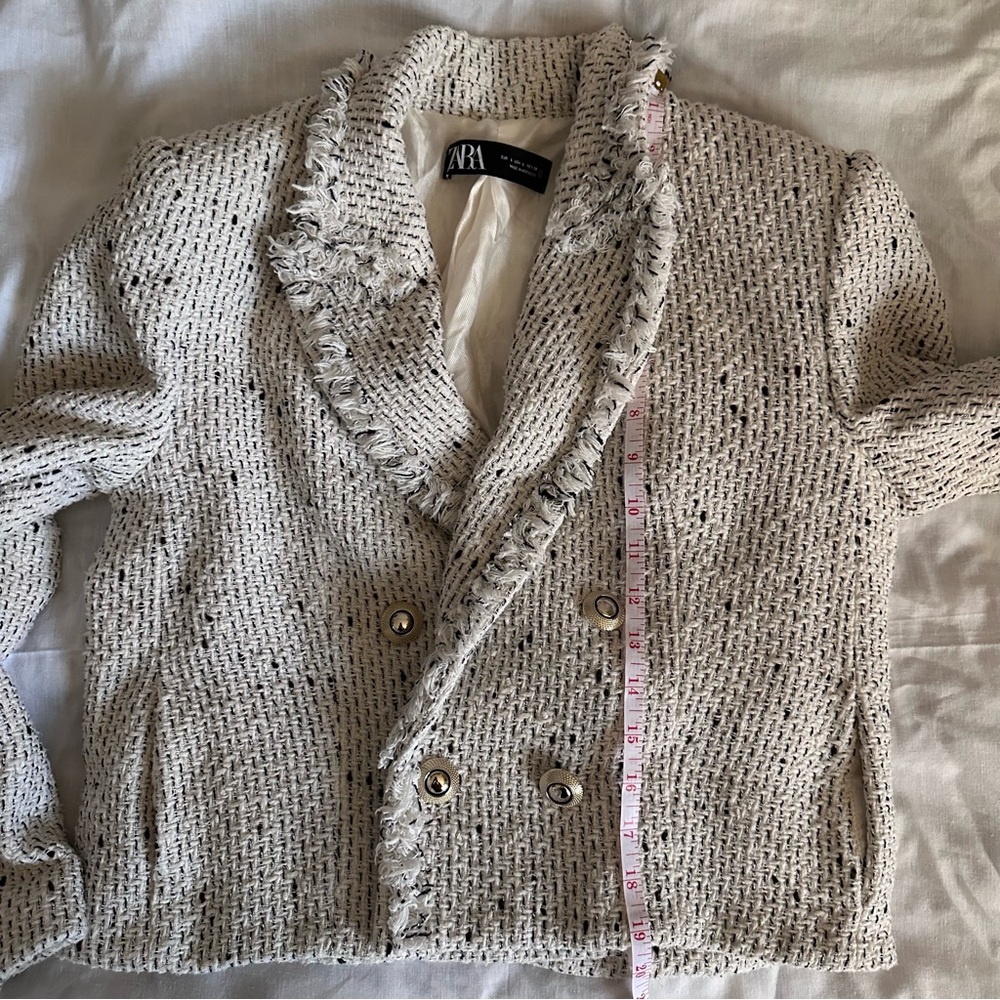Zara Tweed Bouclé Cropped Blazer Jacket Frayed Trim Double Breasted L - Picture 10 of 11